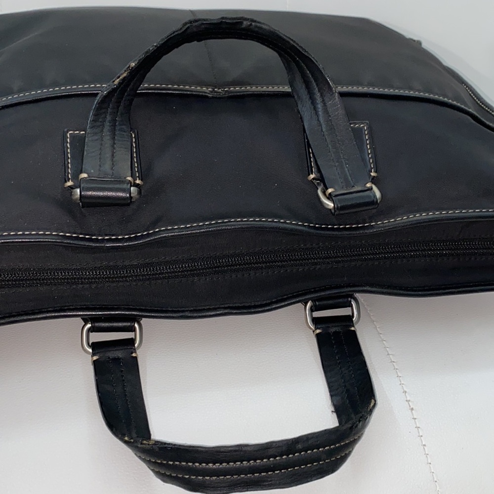 Authentic Coach 🖤 Bag - Picture 8 of 16